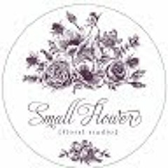 Small Flower studio}