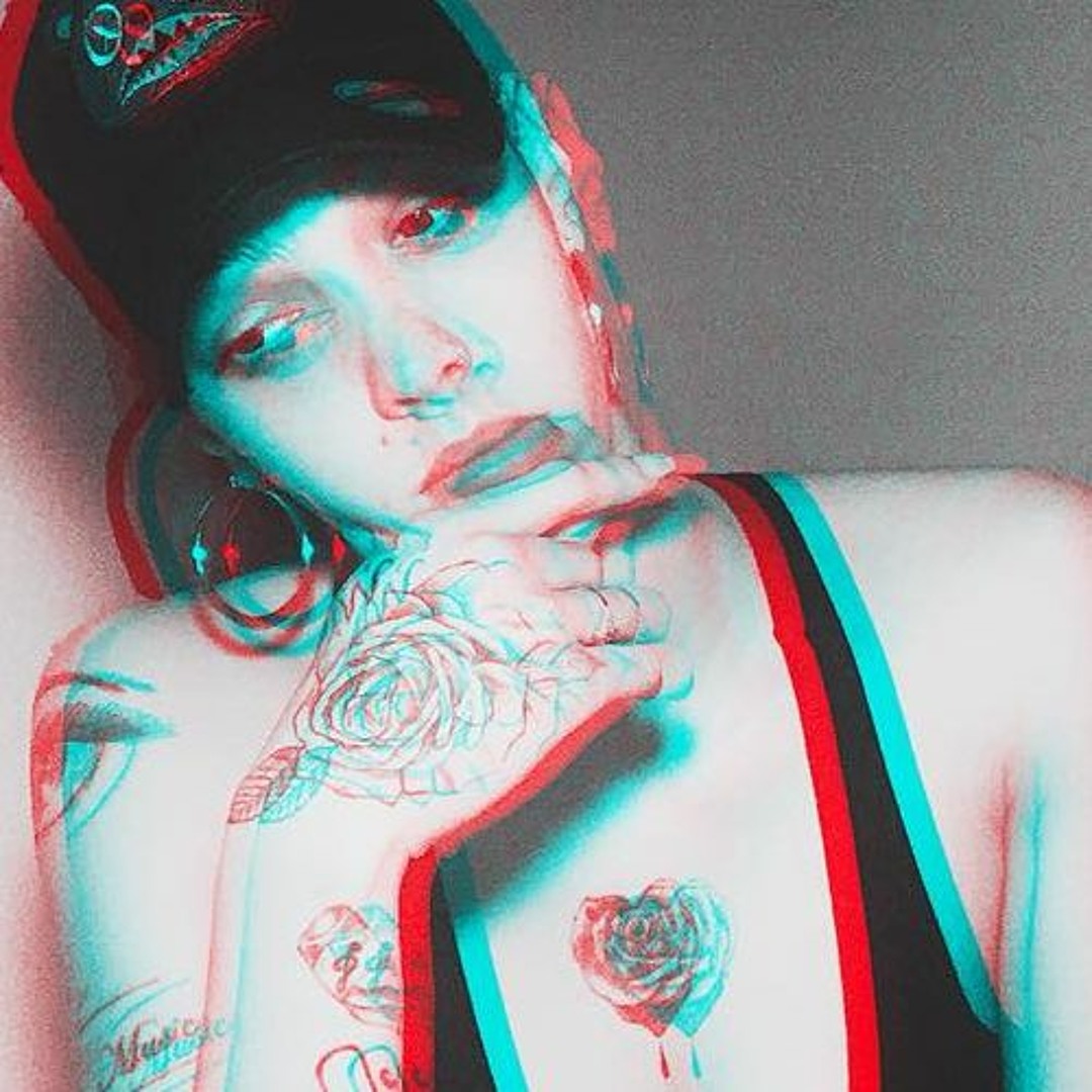 LadiiBee’s avatar