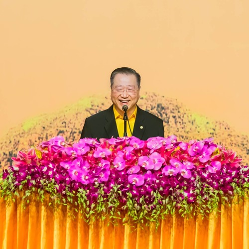《经常哭就是忧郁症的前期；要挺起胸膛，迎接人生的考验》
