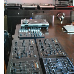 Pineapples Shnapples