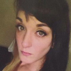 carrie ▪‿▪