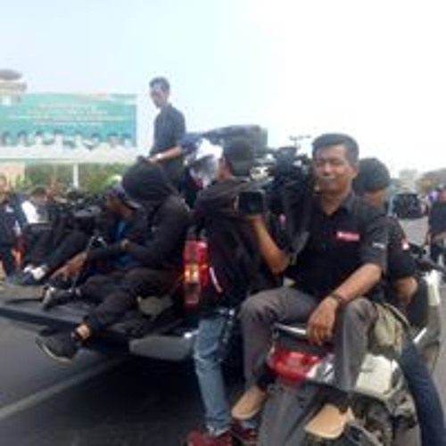 Stream Kumpulan lagu minang sedih terbaik terkeren sepanjang masa.mp3 by Slamat Chaniago | Listen online for free on SoundCloud