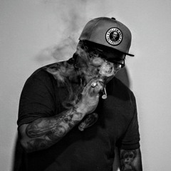 cebrock A.K.A el capitan del bar