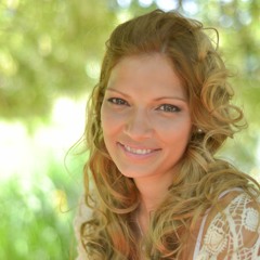 CRISTINA ACOSTA - Soprano