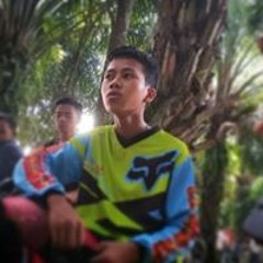 Ilham Hidayat