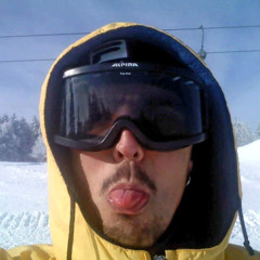 DEMI PORTION - FONKY FREESTYLE dédicace à la FF & PONE  (freestyle maison).m4a