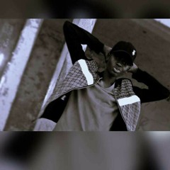 Em_bee