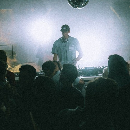 Stream Connor Drake music Listen to songs, albums, playlists for free(01)