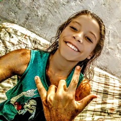 Vai jogando esse rabão