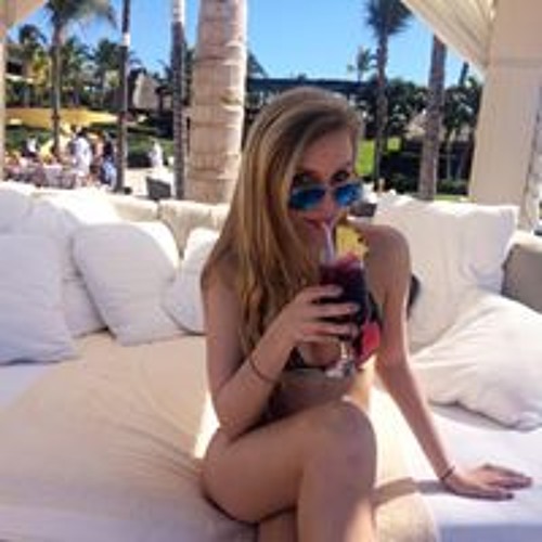 Brittany Andrieni’s avatar