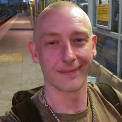 Mike (Mikeapollo)
