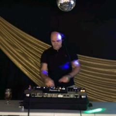 DJ Chris Wallis
