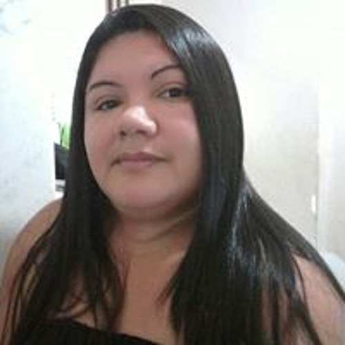Lucia Rodrigues’s avatar