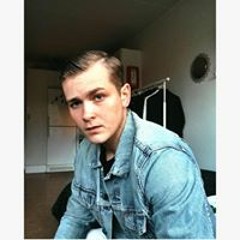 Liam Torsten Pinelake
