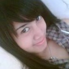 Putri Mariska