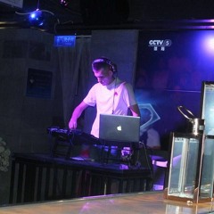 Dj 8am