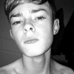 Oli White