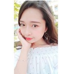 Mia Nguyễn