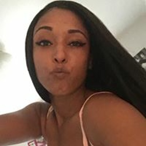 Erika Ivette’s avatar