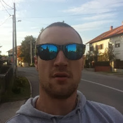 user889648012