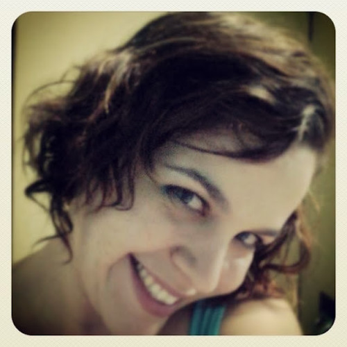Luana Cruz’s avatar