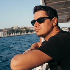 Alex O