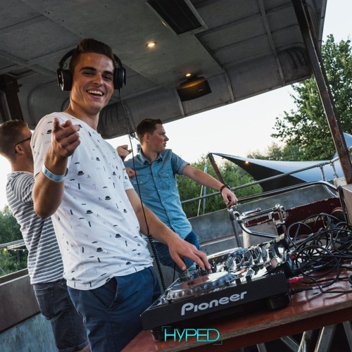 Stream Mister R | Listen to podcast episodes online for free on SoundCloud