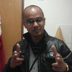 Roni Schwarzer Kater