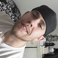 Mat (IPod) Nicholson