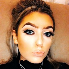 Liv Humphries