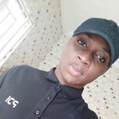 مصطفي ادامسون