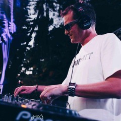 Ju—Lio/ Yurt