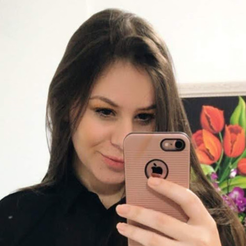 Pamela Ferreira’s avatar