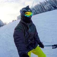 Антон Хмарук