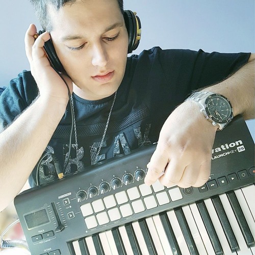 Ali Forouzan (DJ A4)’s avatar