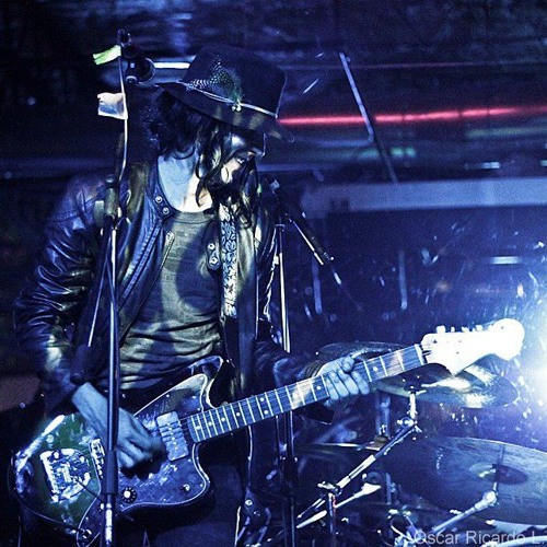 Ego•Histeria - Los 3 presos - (Tracking-nomix-2005.wav)