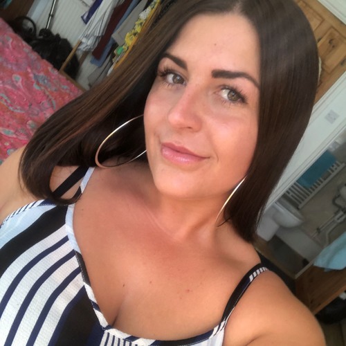 Stream Chloe Carter music Listen to songs, albums, playlists for free