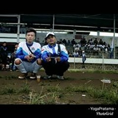 Yoga Pratama