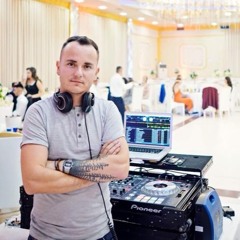 Dj  A & A