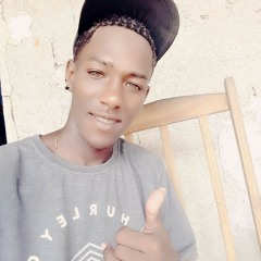 pertinho 😇