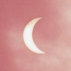 ☾