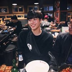 강현욱