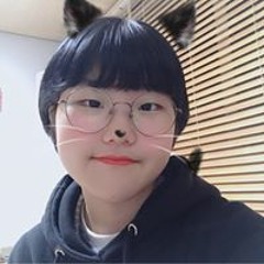 민