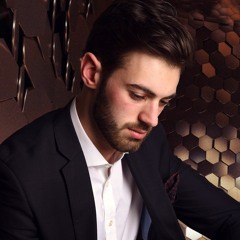 Peter Norris Bass-Baritone