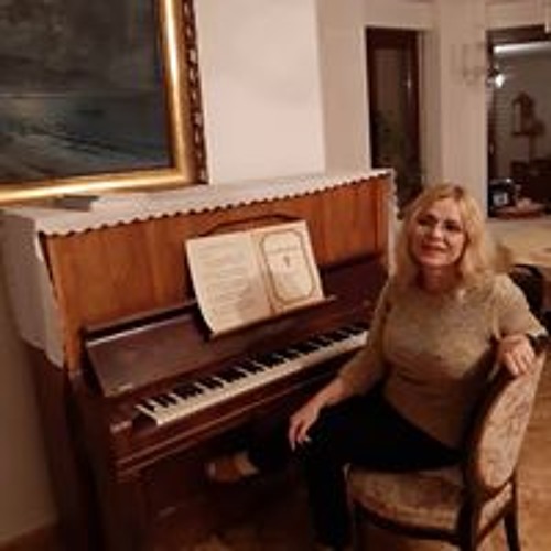 Wanda Rybak’s avatar