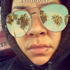 ANGiE VEE (VEE_iRiE)