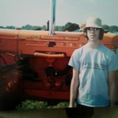 Darren R