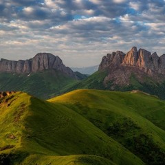 Влад Ратай