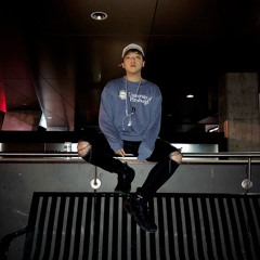 Kenny Holic 케니홀릭