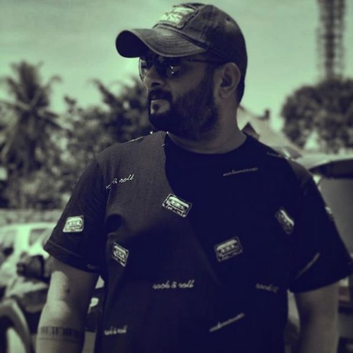 Dhoore Title Song